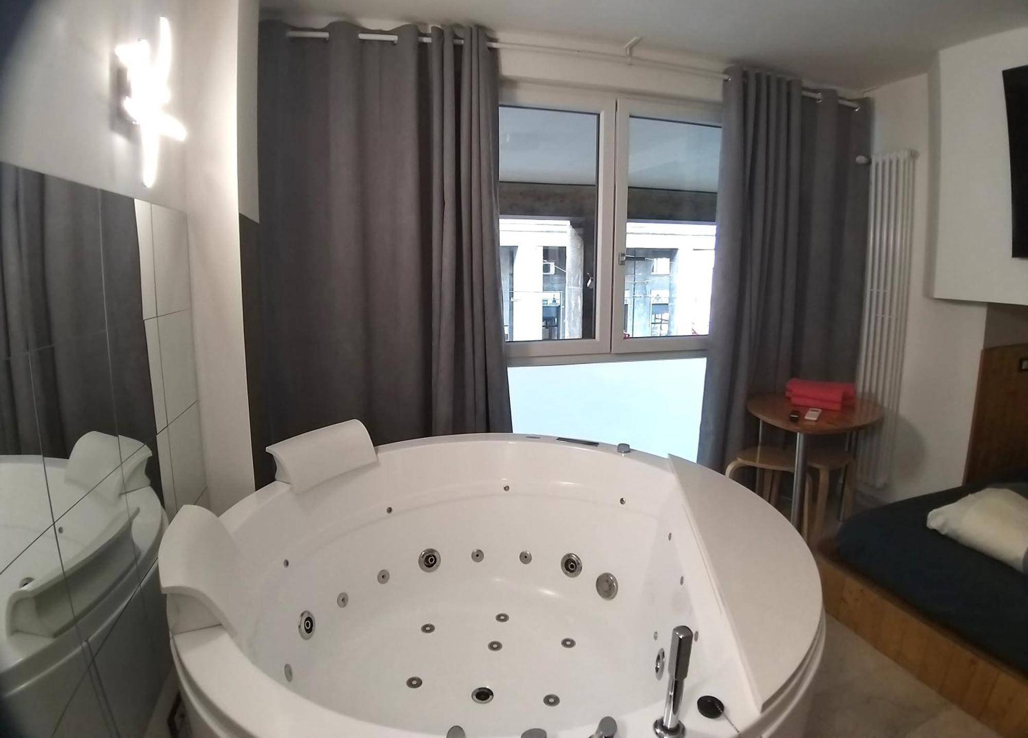 4Roomz Bologna Esterno foto